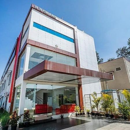 Square Inn Devanahalli Esterno foto